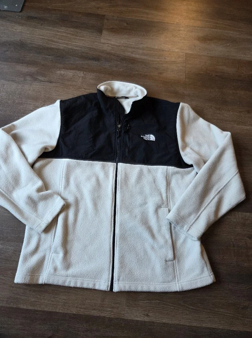 The North Face Mens Denali Black and White Fleece Jacket size Large